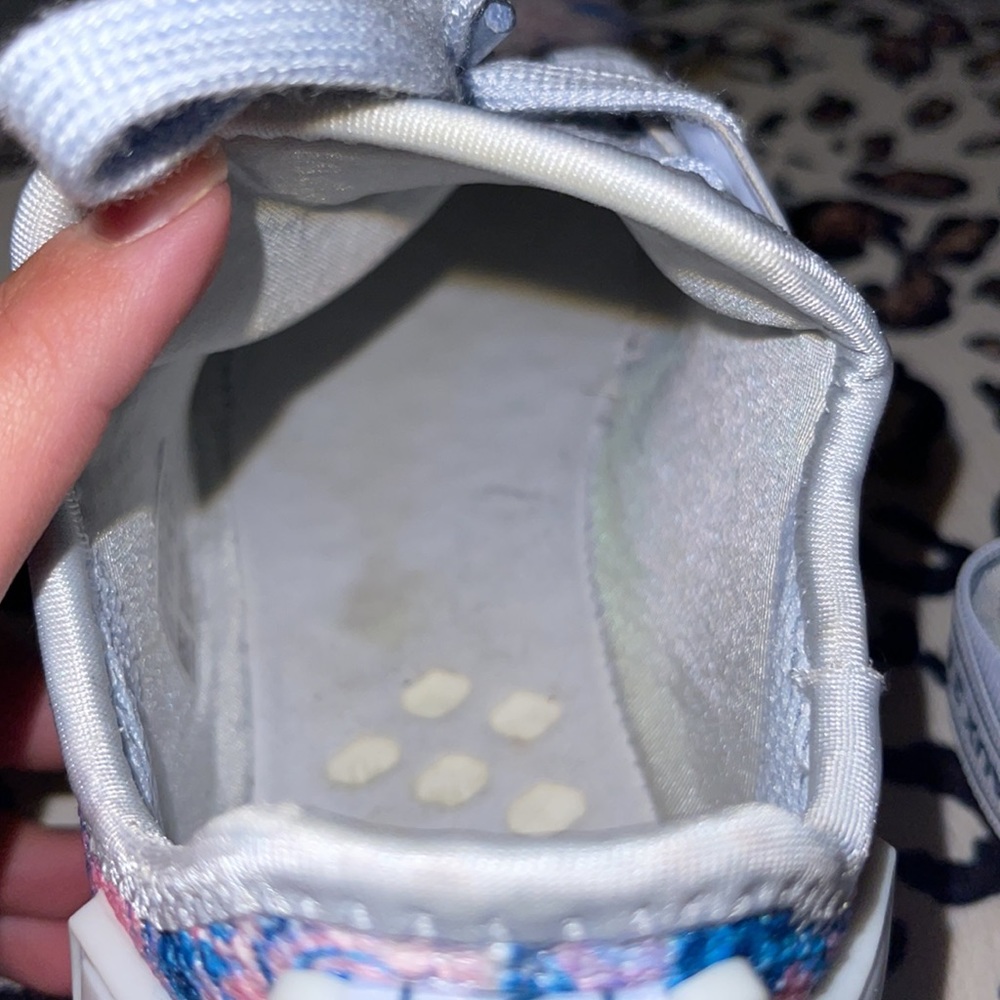 Adidas NMD R1 - Picture 4 of 5